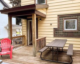 1st Base Apt 1 All Star Baseball Rentals - Oneonta