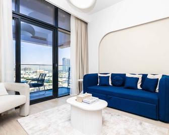 Burj Khalifa View - Pool, Gym - 10 Min To Downtown - Dubaï - Salon