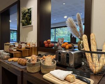 Kyriad Rennes Nord - Rennes - Comedor