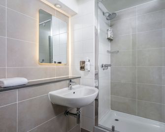 Garner Hotel Wolverhampton by IHG - Wolverhampton - Slaapkamer