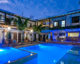 Camali Hotel - Santa Marta - Piscina