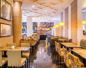 머큐어 그르노블 상트르 알포텔 - 과룰류스 - 레스토랑