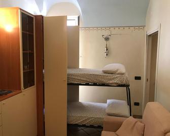 House Adriano by Holiday World - Laigueglia - Camera da letto