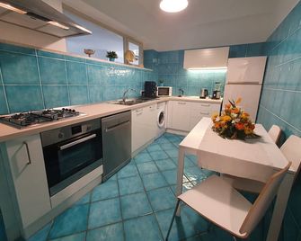 Mirtillo By Amalfivacation - Minori - Küche