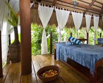Amun Ini Beach Resort & Spa - Anda