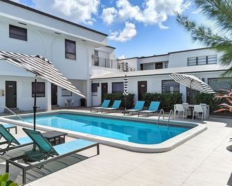 Pier Walk on Deerfield Beach Island - Deerfield Beach - Pool