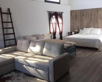 Turo De La Torre - Manresa - Chambre
