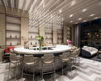Golden Tulip Shanghai Rainbow - Shangai - Bar