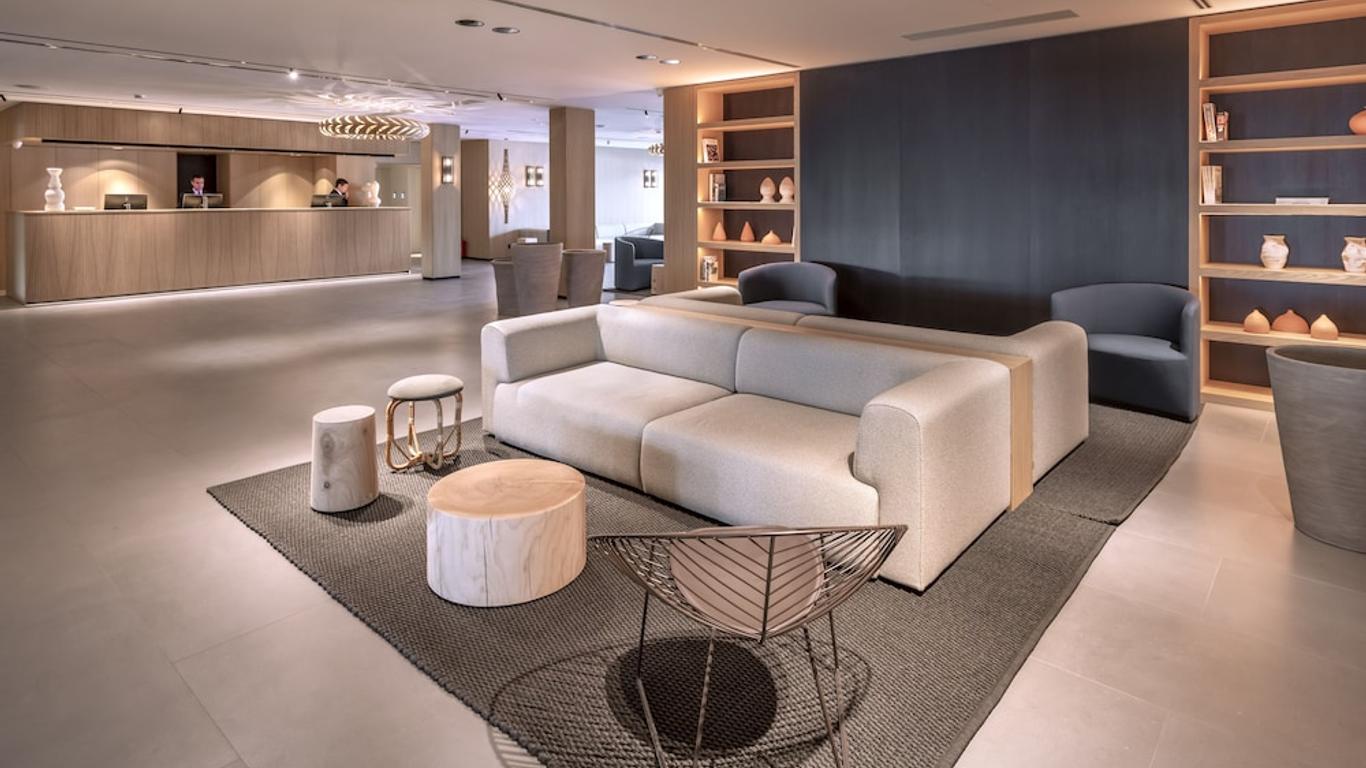 هوتل بلايفيلز