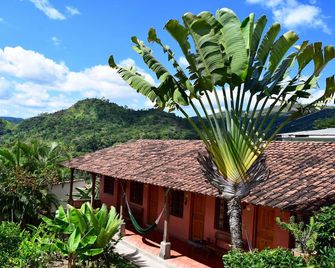 La Casa de Cafe Bed and Breakfast - Copán - Außenansicht
