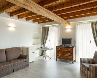Hotel Villa Rosenhof 1893 - Gardone Riviera - Living room