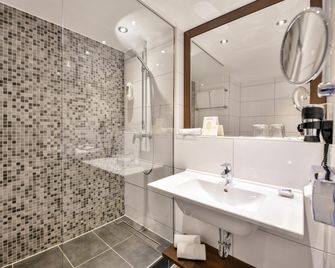 Mercure Hotel Aachen Europaplatz - Aachen - Makuuhuone