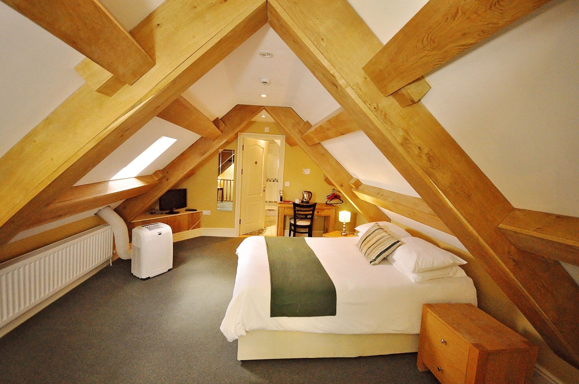 The Castle Hotel - Brecon
