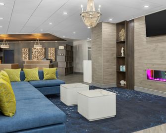 DoubleTree by Hilton Salisbury - Salisbury - Lounge