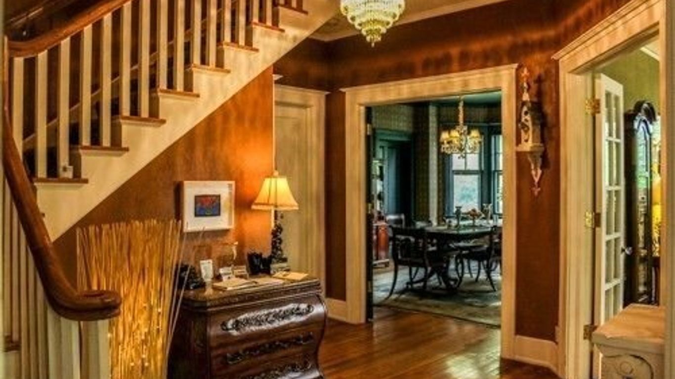 The Brown Street Inn