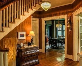 The Brown Street Inn - Iowa City - Trappen