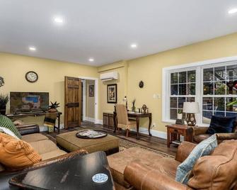 Globally Inspired Boutique Suite Warm, Unique and Welcoming - Hickory - Living room