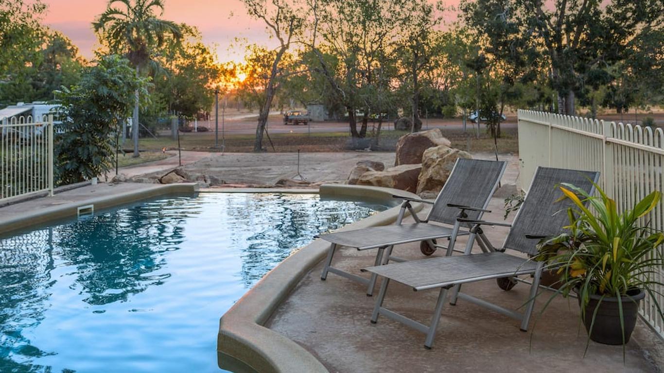 Aaok Lakes Resort & Caravan Park