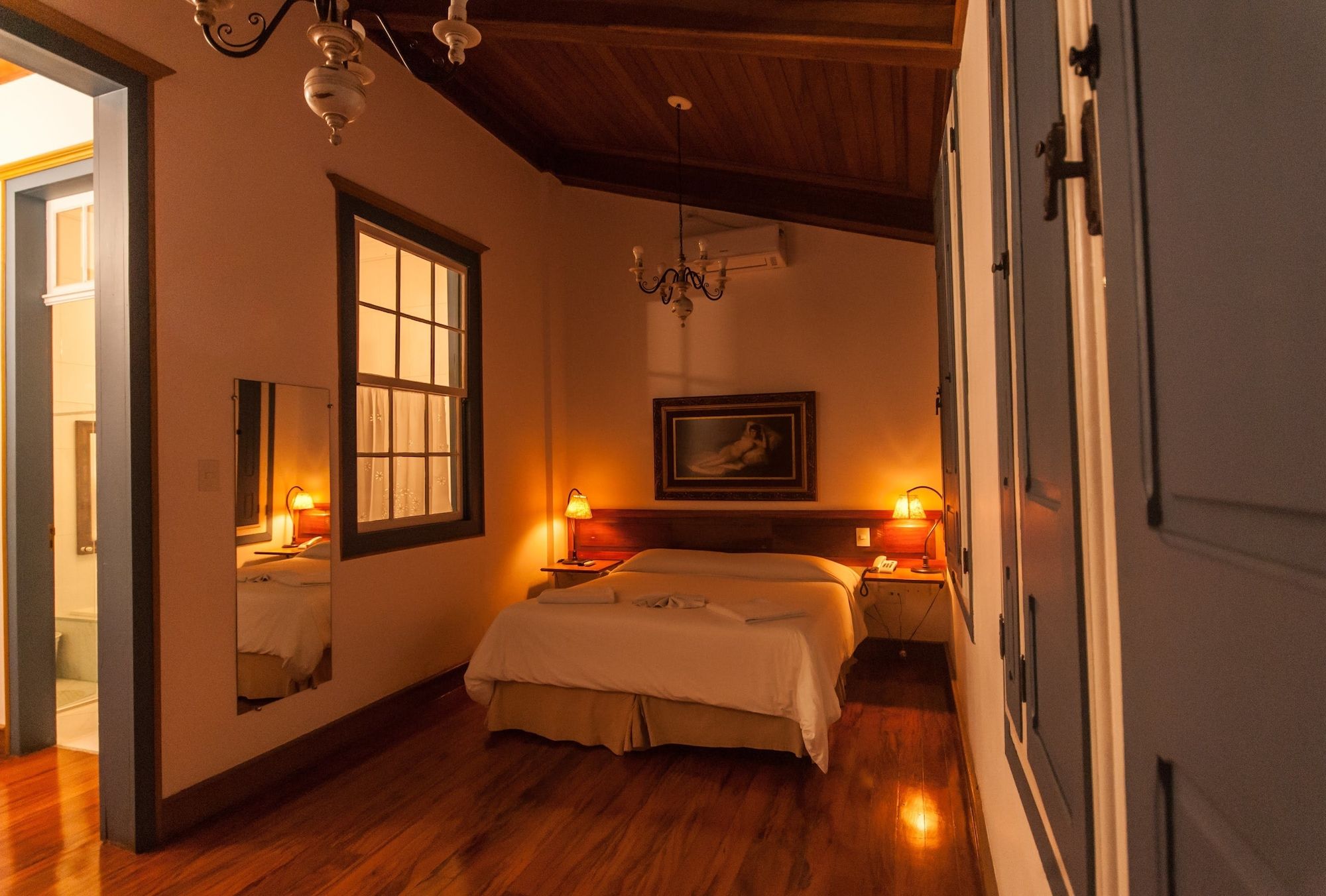 هوتل سولار دو ماريا - أورو بريتو - غرفة نوم