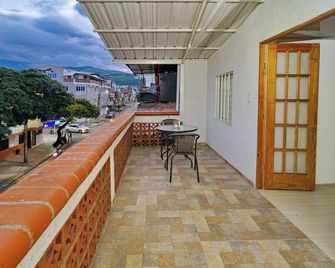 Modern Apartment in Alameda - Cali - Balcon