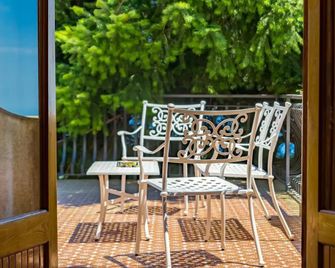 Le Vignoble Charming Maison - Mascali - Balkon