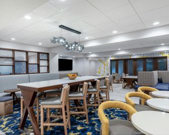 Hampton Inn by Hilton Albertville - Albertville - Area lounge