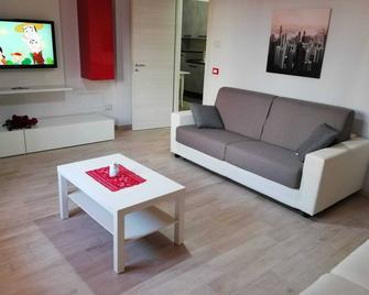 Mini Apartment in B&B overlooking the Castle - Sant'Antonio Abate - Sala de estar