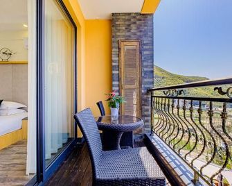 Momo Hostel - Huzhou - Balcony