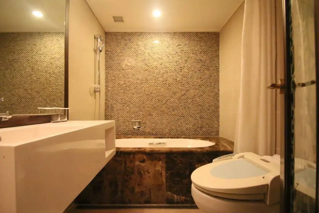 Ramada by Wyndham Songdo thumbnail 3