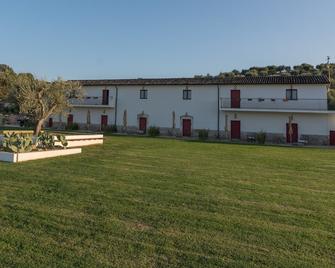 Agriturismo di Serragiumenta - Altomonte - Gebäude