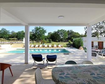 The Rock Stars Villa With Private Pool And Beach - Danilovgrad - Piscina