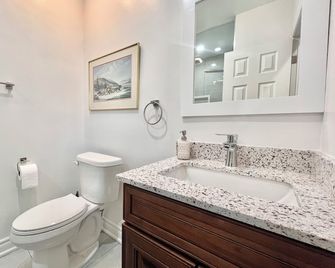 Newly Renovated Home in Toronto - Toronto