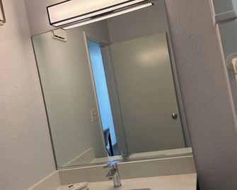Motel 6-Yreka, Ca - Yreka