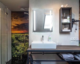 Hotel Restaurant Weingut Kapellenhof - Klotten - Bathroom