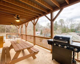 Wonderful lower-level home close to the lake with private entrance, WiFi, AC - Lake Junaluska - Balcón