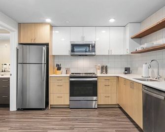 Dancing Wings Retreat Walker’s Paradise in Fremont - Seattle - Cocina