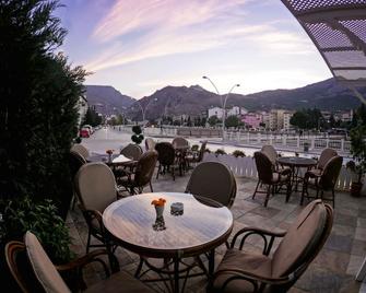 Hatunca Otel & Restaurant - Amasya - Patio