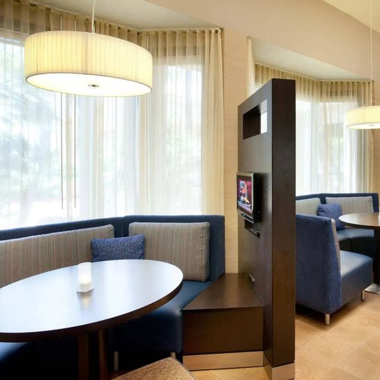 Courtyard by Marriott Palm Springs image 1
