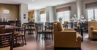 Sleep Inn and Suites Bismarck I-94 - Bismarck - Restaurante