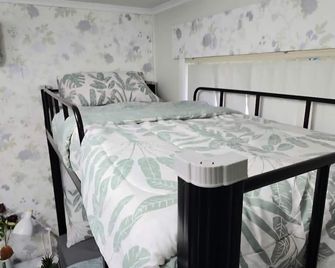 Bluetongue Hideout - Mount Pritchard - Bedroom