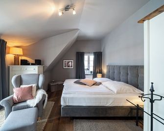 Atelierwohnung Paul Mueller-Kaempff - Ahrenshoop - Slaapkamer