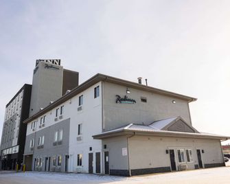 Radisson Hotel Fort St John - Fort St. John - Building