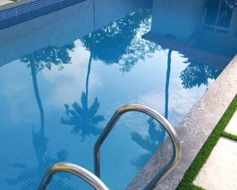 Blue Marlin Nest - Varkala - Pool