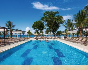 Riu Palace Tropical Bay - Negril - Pool