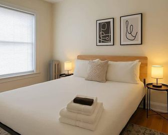 Cozy 1BR Apt in Rogers Park - Chicago - Bedroom