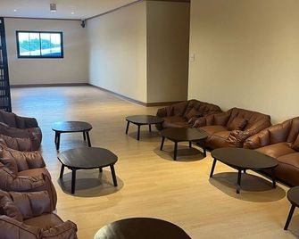 Tian Ming Hostel - קו סאמוי - טרקלין