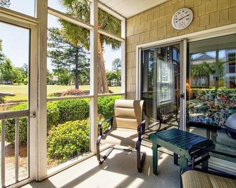 Fairway View: 2 Br, 2 Ba Condominium In Leland, Sleeps 6 - Leland - Balcony