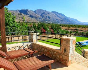 Theo Beach Villa - Frangokastello - Balcony