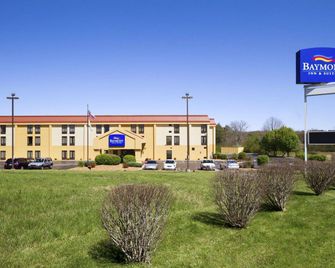 Baymont by Wyndham Crossville - Crossville - Edificio