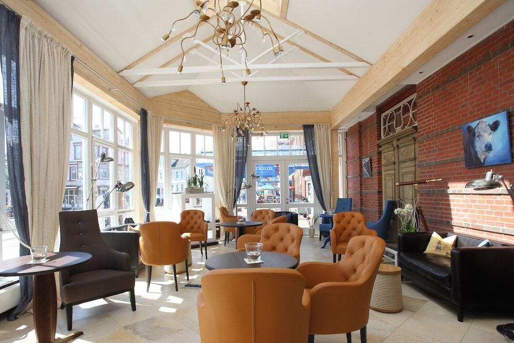 إنزيل هوتل فيير ياجيستسايتن - بوركوم - ردهة